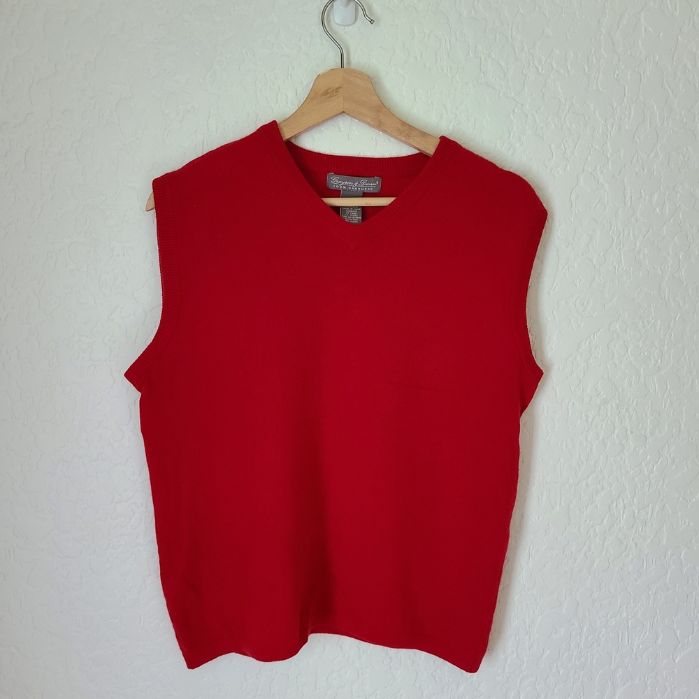 Red Sleeveless 100% Cashmere Women's Sweater Vest